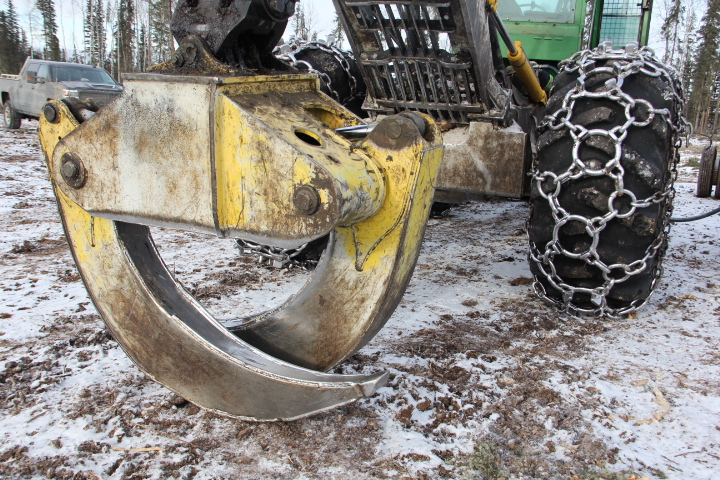 Chains on the skidder tires